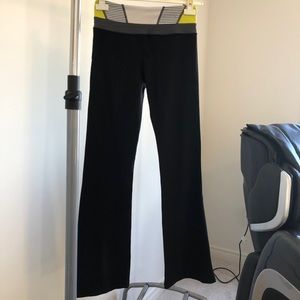 Black Reversible Lululemon Groove Pant Flare